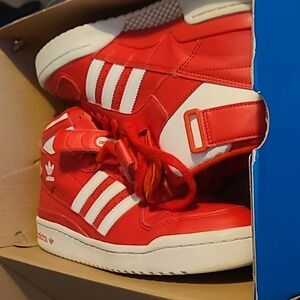 ADIDAS FORUM MID